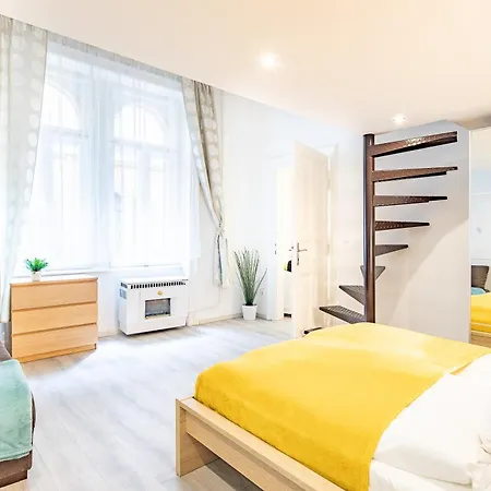 - Large - Comfy Budapest