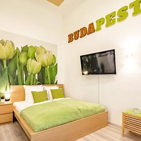 - Large - Comfy * Budapest