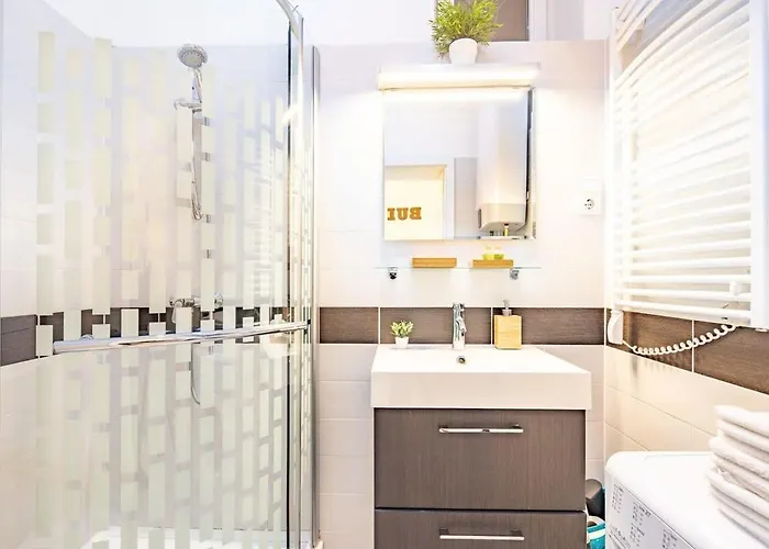 - Large - Comfy Apartament *