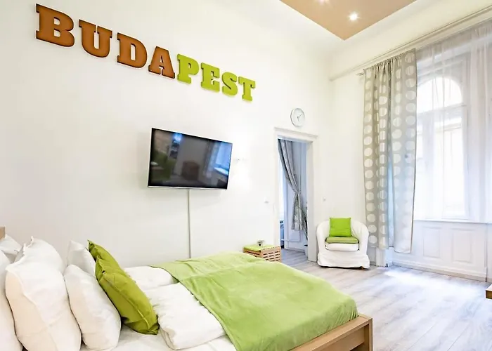 - Large - Comfy Apartament