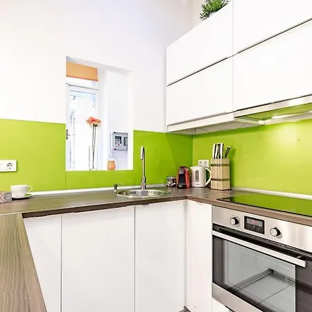 - Large - Comfy Apartamento Budapeste