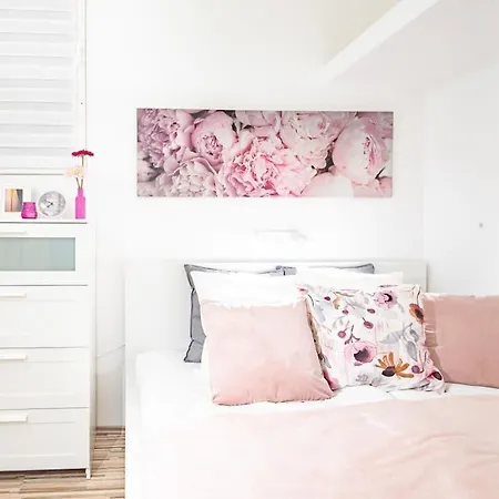 - Large - Comfy Apartamento Budapeste